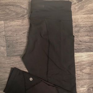 Lululemon pace rival crop